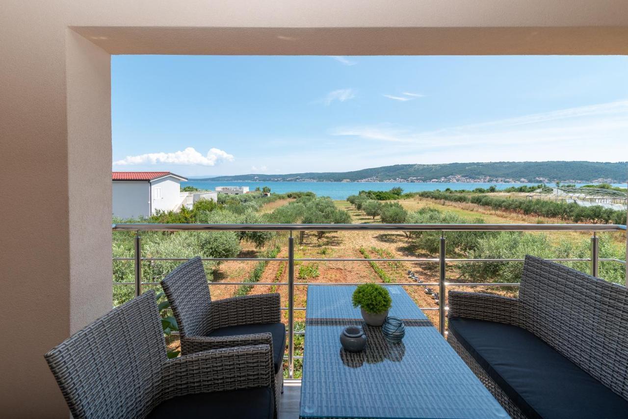 Amazing Sea View Apartment- Romantica Kaštel Štafilić エクステリア 写真
