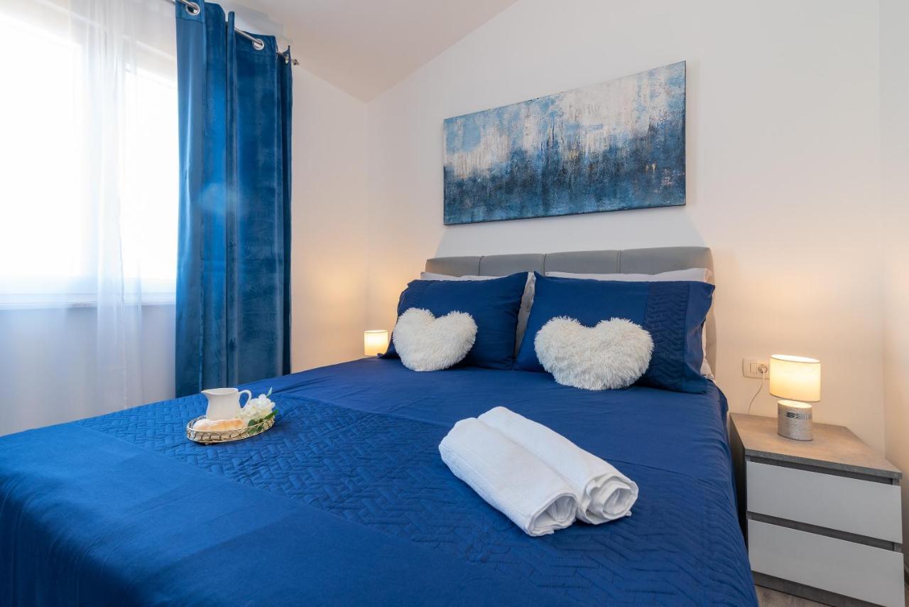 Amazing Sea View Apartment- Romantica Kaštel Štafilić エクステリア 写真