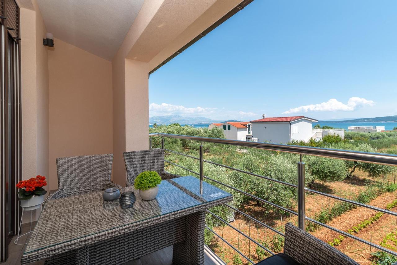 Amazing Sea View Apartment- Romantica Kaštel Štafilić エクステリア 写真