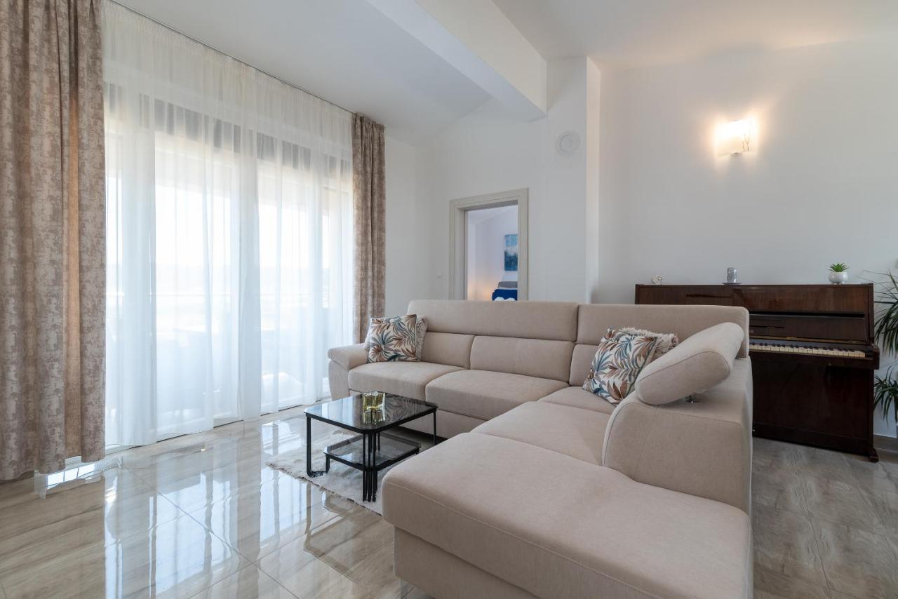 Amazing Sea View Apartment- Romantica Kaštel Štafilić エクステリア 写真