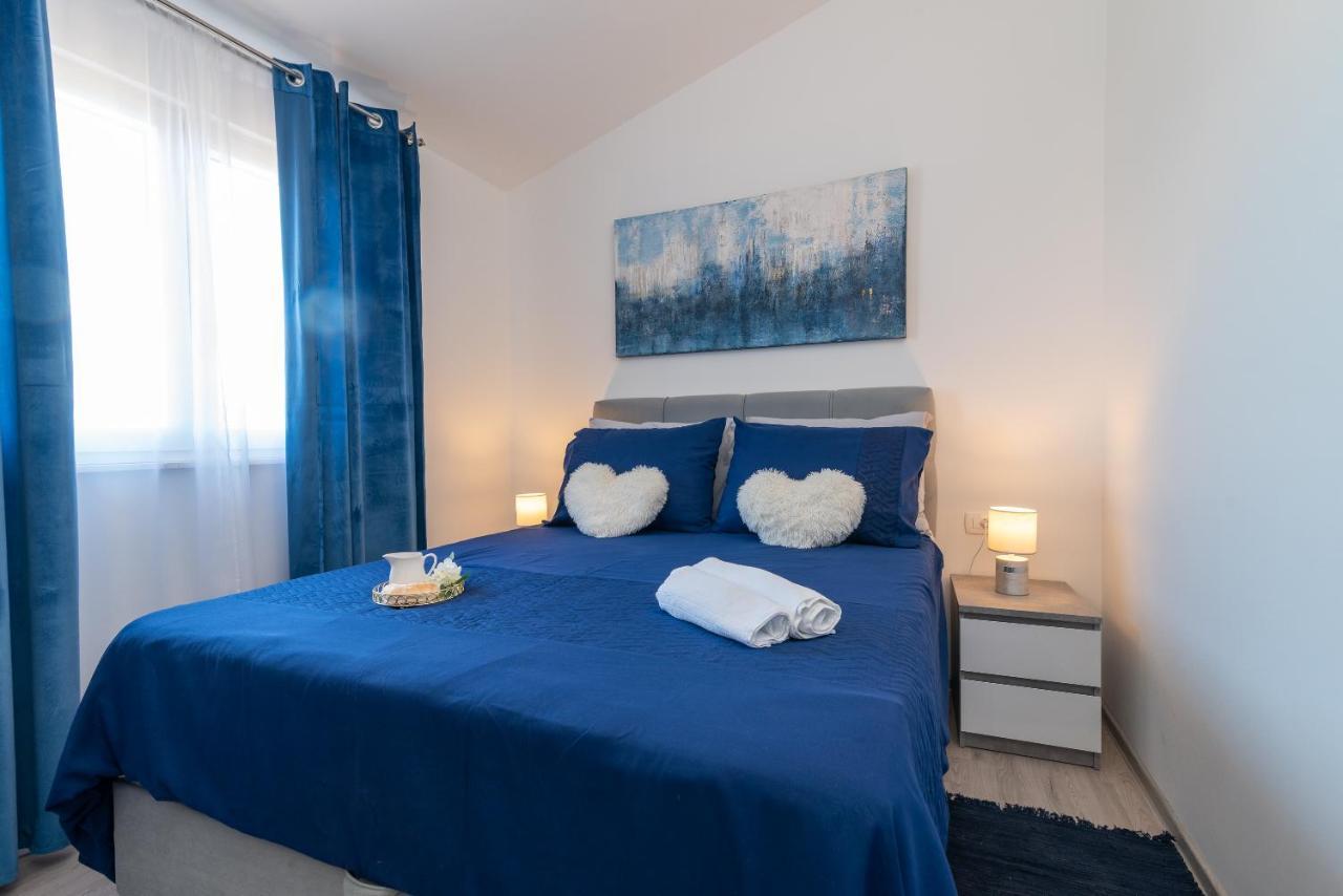 Amazing Sea View Apartment- Romantica Kaštel Štafilić エクステリア 写真